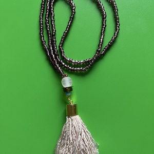 Gyöngy nyakl�nc bojttal - Meska.hu