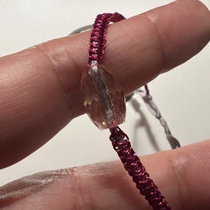 Vékony makramézott karkötő - ékszer - karkötő - fonott karkötő - Meska.hu