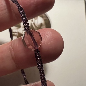 Vékony makramézott karkötő, Ékszer, Karkötő, Fonott karkötő, Csomózás, MESKA