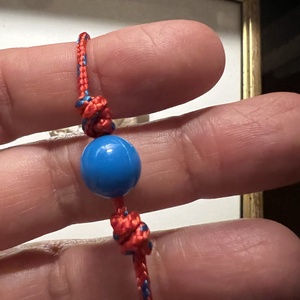 Karkötő kék gyönggyel - ékszer - karkötő - gyöngyös karkötő - Meska.hu