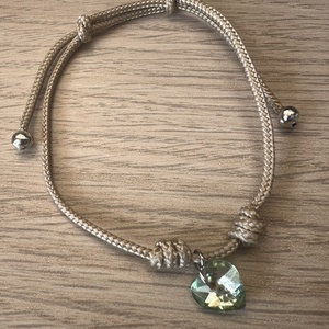 Karkötő zöld szivvel - ékszer - karkötő - gyöngyös karkötő - Meska.hu