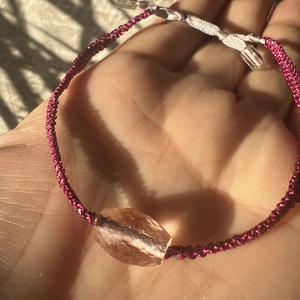 Vékony makramézott karkötő - ékszer - karkötő - fonott karkötő - Meska.hu