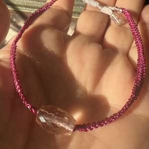 Vékony makramézott karkötő - ékszer - karkötő - fonott karkötő - Meska.hu