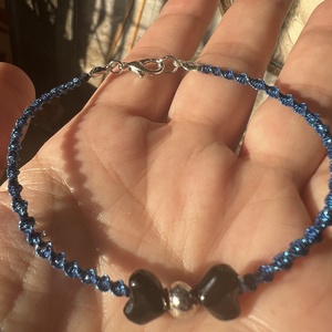 Vékony makramézott karkötő - ékszer - karkötő - fonott karkötő - Meska.hu