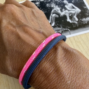 Pink és kék, m�gnesz�ras karkötő - ékszer - karkötő - karperec - Meska.hu