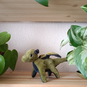 Zöld plüss sárkány, Játék & Sport, Plüssállat & Játékfigura, Plüss sárkány, Varrás, MESKA