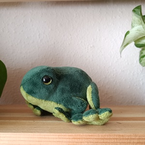 Plüss béka - játék & sport - plüssállat & játékfigura - béka - Meska.hu