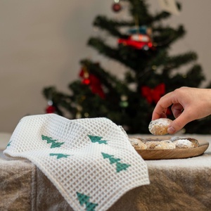 kézzel mintázott zöld fenyős karácsonyi konyharuha - otthon & életmód - konyhafelszerelés, tálalás - konyhai textil - konyharuha & törlőkendő - Meska.hu