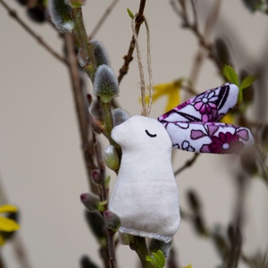 bordó virágos fülű nyuszi, Otthon & Életmód, Dekoráció, Fali és függő dekoráció, Függődísz, Varrás, MESKA