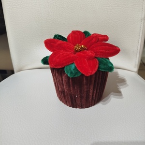 Mikulás virág kaspóban - otthon & életmód - dekoráció - virágdísz és tartó - csokor & virágdísz - Meska.hu