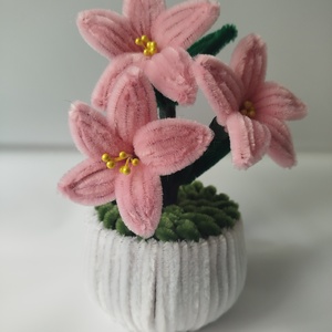 Kézzel készült rózsaszín liliom kaspó � örök virág - Meska.hu