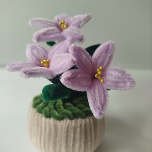 Kézzel készült lila liliom kaspó � örök virág, kedves ajándék - Meska.hu