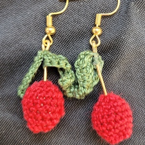 Tulipán lógós fülbevaló, Ékszer, Fülbevaló, Lógó fülbevaló, Horgolás, MESKA