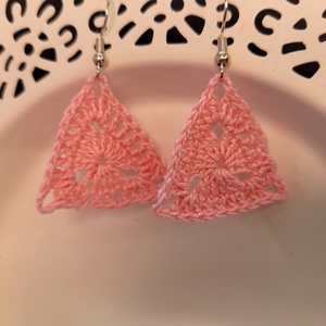 Kis háromszög lógós fülbevaló - ékszer - fülbevaló - lógó fülbevaló - Meska.hu