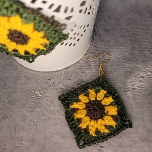 Napraforgó fülbevaló - ékszer - fülbevaló - lógó fülbevaló - Meska.hu