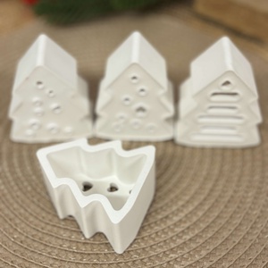 Gipsz - Cement Karácsonyfák 4 db/szett - karácsony - karácsonyi lakásdekoráció - karácsonyi falu, házikó - Meska.hu