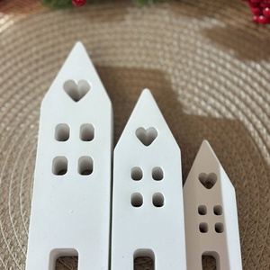 Gipsz - Cement Szívecskés Házikó 3 db/szett - karácsony - karácsonyi lakásdekoráció - karácsonyi falu, házikó - Meska.hu