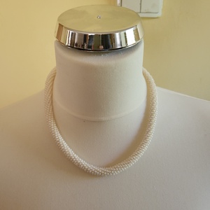 Krémfehér ötél - ékszer - nyaklánc - gyöngyös nyaklánc - Meska.hu