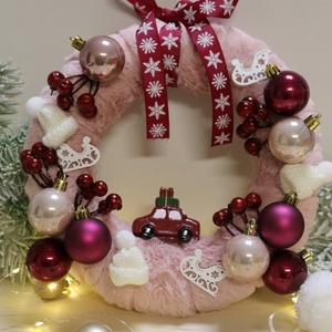 Bordó kisautós ajtódísz - családnévvel is kérhető - karácsony - adventi díszek - adventi ajtódísz - Meska.hu