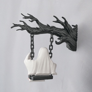 Halloween fali dekoráció, hintázó szellem faágon � falidísz figura, 11 x 11 x 7 cm - otthon & életmód - dekoráció - halloween - halloweeni figurák - Meska.hu
