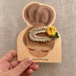 Horgolt virágos hajcsat - Meska.hu