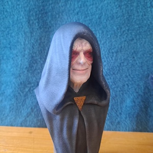 Darth Sidious mellszobor - művészet - makett, modell - Meska.hu