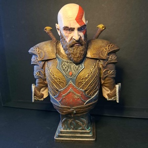 Kratos mellszobor - művészet - makett, modell - Meska.hu