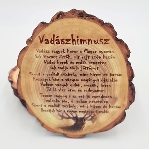 Hűtőmágnes - Vadászhimnusz 8,5x9,5cm, Otthon & Életmód, Konyhafelszerelés, tálalás, Konyhai dekoráció, Hűtőmágnes, Famegmunkálás, Festészet, MESKA