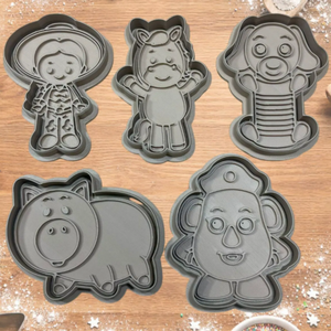Toy Story (Játékháború) ihlette süteménykiszúró szett (5 db), Otthon & Életmód, Konyhafelszerelés, tálalás, Sütés, főzés, Sütikiszúró, , MESKA