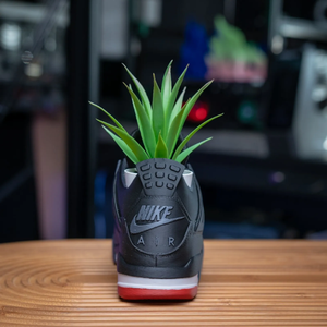 Air Jordan 4 Bred Stílusú Sneaker Kaspó és Tároló - otthon & életmód - virágdekoráció - virágtartó - kaspó - Meska.hu