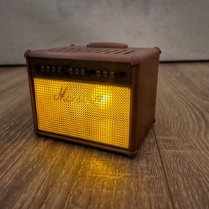 Világito gitár pengető tartó ü Marshall - 9 darabos - Meska.hu