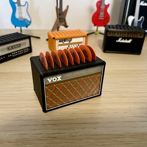 Gitár pengető tartó - VOX - 9 darabos - könyv & zene - hangszer & hangszertok - Meska.hu