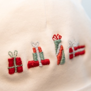 Karácsonyi mintás babasapka / PRUCKA - karácsony - karácsonyi ruházat - karácsonyi ruha kiegészítők - Meska.hu