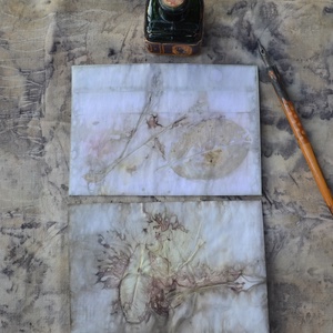 Eco print technikával készült boríték + levelezőlap , Otthon & Életmód, Képeslap, üdvözlőlap, Papír írószer, Ajándékozás kellékei, Papírművészet, MESKA