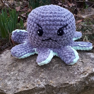 Polip, aki váltani tudja a hangulatát, amigurumi technikával - játék & sport - Meska.hu