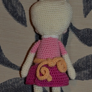 Nyuszilány amigurumi technikával - játék & sport - plüssállat & játékfigura - más figura - Meska.hu