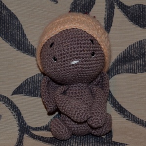 Sapkás nyuszi amigurumi technikával - Meska.hu