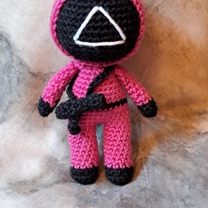 Squid game amigurumi figura - játék & sport - plüssállat & játékfigura - ember - Meska.hu