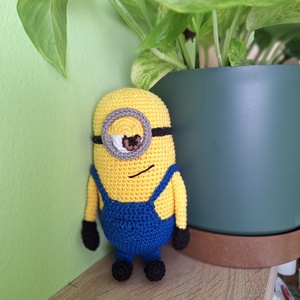 Horgolt minion - játék & sport - plüssállat & játékfigura - más figura - Meska.hu