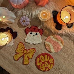 Hímzett poháralátét, 4 db-os szett (kör alakú, �love you, szellem, masni), Otthon & Életmód, Dekoráció, Dísztárgy, Hímzés, MESKA