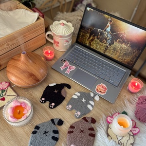 hímzett poháralátét, szürke cica popó - otthon & életmód - dekoráció - asztal és polc dekoráció - asztaldísz - Meska.hu