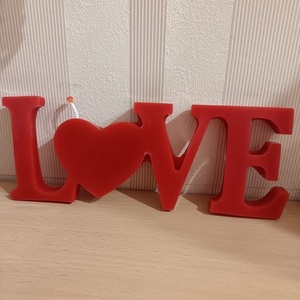 LOVE feliratú méhviasz gyertya - színezett - Meska.hu