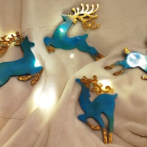 Szarvas karácsonyfadíszek epoxy gyantából  - karácsony - karácsonyi lakásdekoráció - karácsonyfadíszek - Meska.hu