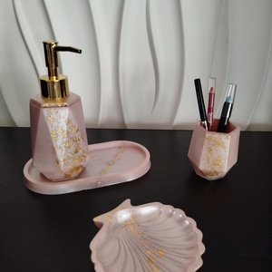 Fürdőszoba szett epoxy gyantából  - Meska.hu