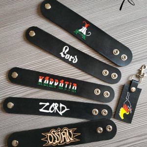 Zord feliratú karpánt - ékszer - karkötő - széles karkötő - Meska.hu