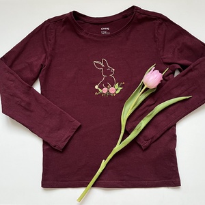 Nyuszikás hímzett gyerek felső - ruha & divat - gyerekruha - ruha - Meska.hu