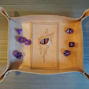 Sárkányszemes kockadobó tálca - LILA szemmel - játék & sport - táblajáték és kártyajáték - társasjátékok - dobókocka - Meska.hu