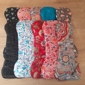 10db 30cm eü mosható betét meglepetés mintával - szépségápolás - intim higiénia - intimbetét - Meska.hu