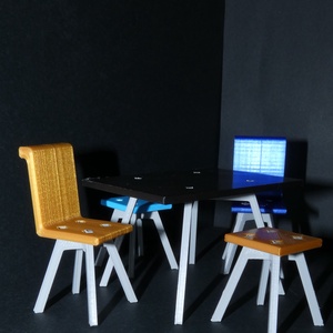 اعتذار دكتور جامعى يتسجل، يلتحق  3D nyomtatott mini bútorok, asztal székekkel. - Meska.hu