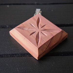 Cédrus medál, Ékszer, Nyaklánc, Medál, Famegmunkálás, Ékszerkészítés, MESKA